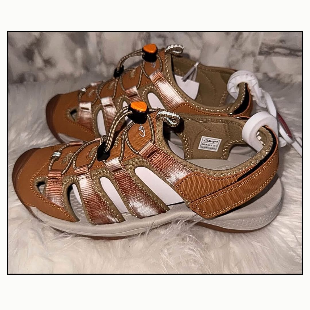 Montañeras marca boltio originales para mujer talla US 8, EUR 39,